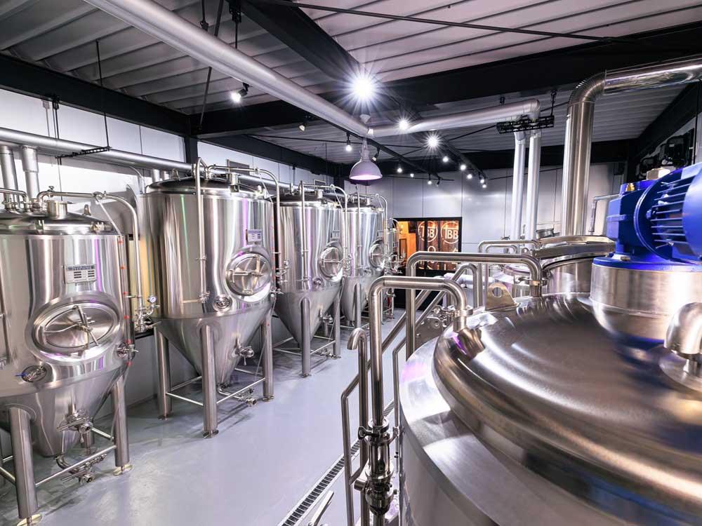 Tall Boys Brewing in Japan-500L beer brewery equipment by Tiantai